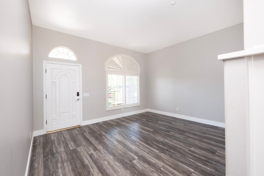 More Photos Of 8715 Dufferin Ave, Riverside Land For Sale