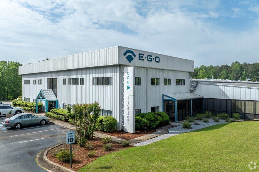 Primary Photo Of 83 Hillwood Cir, Newnan Manufacturing For Lease