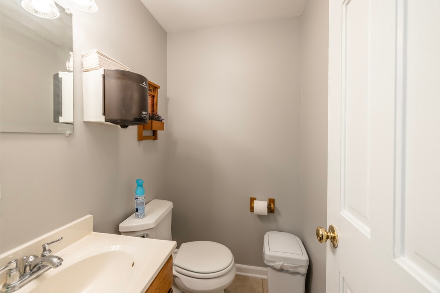 More Photos Of 2 W Main St, Victor Storefront Retail Office For Lease