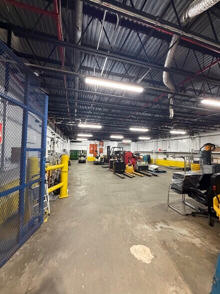 More Photos Of 6422 Harney Rd, Tampa Refrigeration Cold Storage For Lease