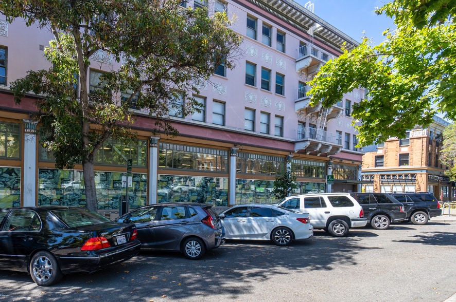 More Photos Of 2300 Shattuck Ave, Berkeley Office For Lease