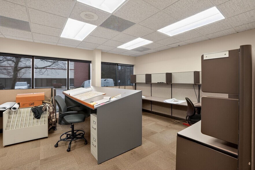 More Photos Of 16000 Trade Zone Ave, Upper Marlboro Unknown For Lease