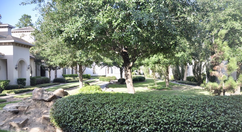 More Photos Of 12824 Willow Centre Dr, Houston Medical For Sale