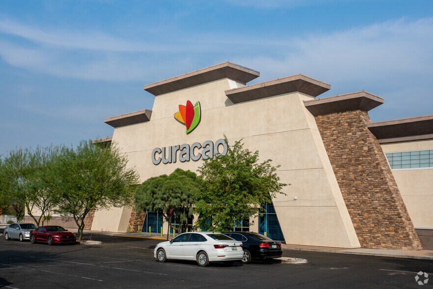 More Photos Of 3390 S 6th Ave, Tucson Freestanding For Lease