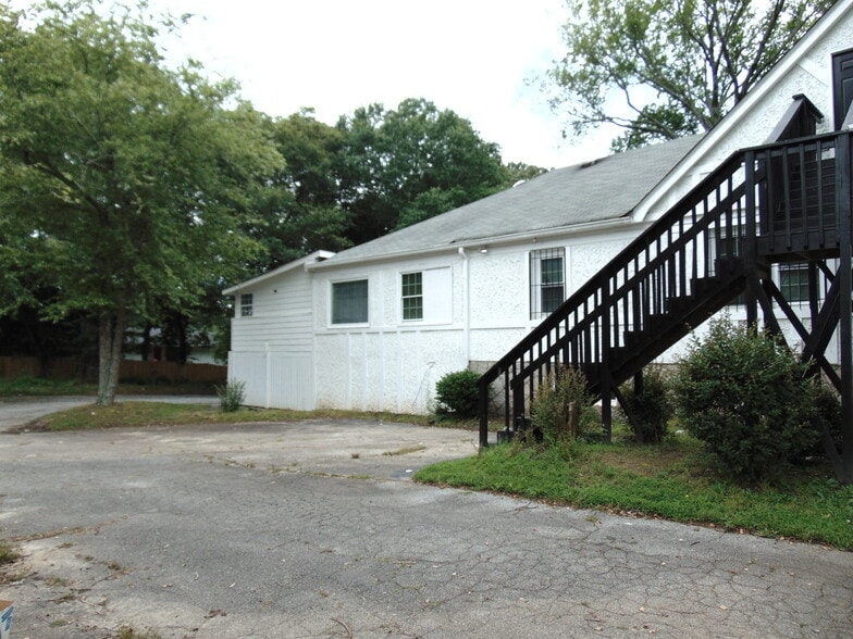 More Photos Of 6277 Memorial Dr, Stone Mountain Medical For Sale