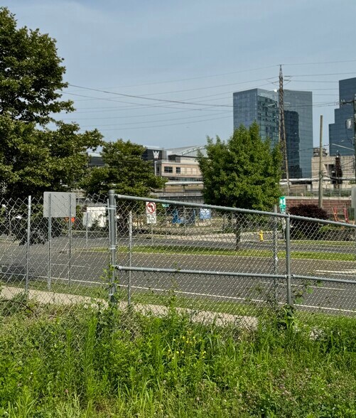 More Photos Of 495-519 Pacific st, Stamford Land For Sale