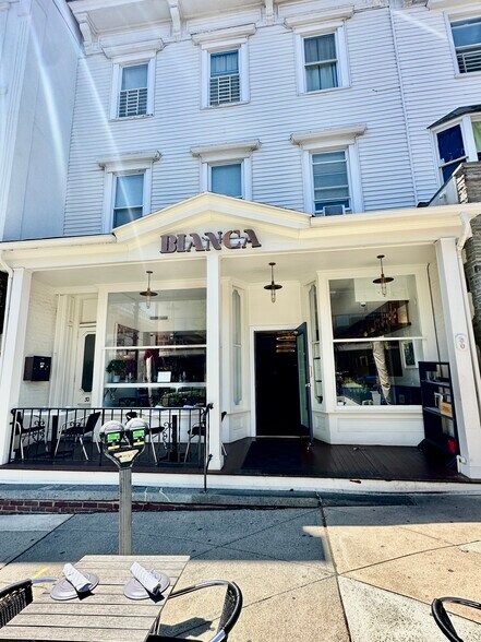 More Photos Of 26 Greenwich Ave, Greenwich Storefront Retail Residential For Lease