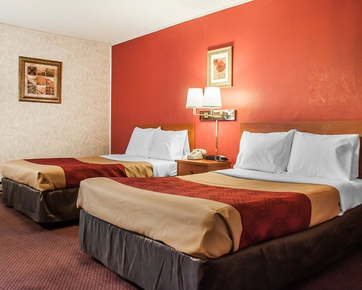 More Photos Of 1030 Arsenal St, Watertown Hotel For Sale