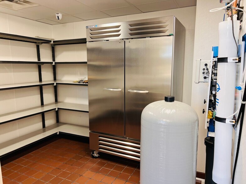 More Photos Of 1317 E Foothill Blvd, Upland Restaurant For Sale