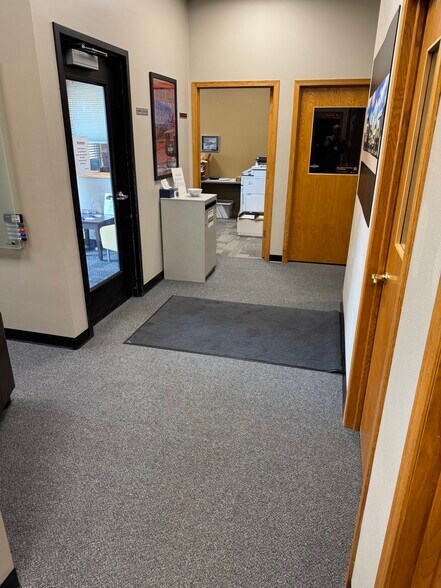 More Photos Of 2200 S Washburn St, Oshkosh Freestanding For Lease