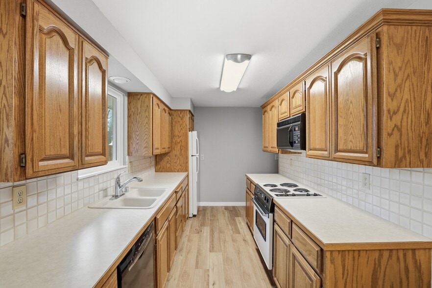 More Photos Of 7018 N Whitehouse St, Spokane Multifamily For Sale