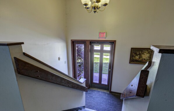 More Photos Of 634 Wisconsin St, Oshkosh Religious Facility For Sale
