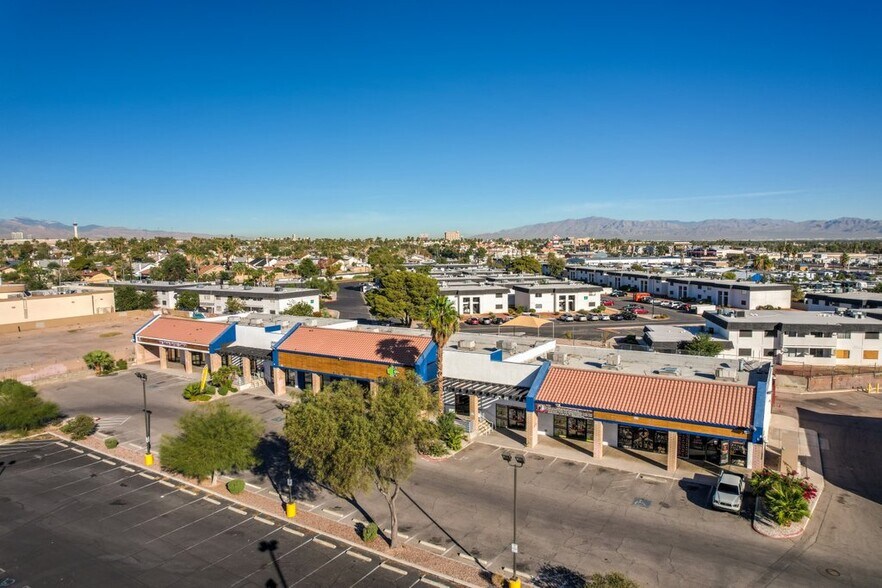 More Photos Of 4640 E Flamingo Rd, Las Vegas Storefront Retail Office For Lease