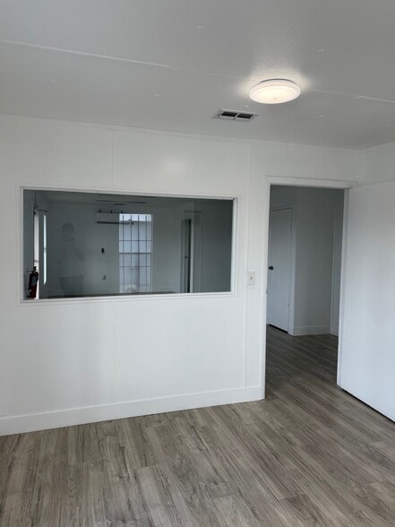 More Photos Of 1505 W Landstreet Rd, Orlando Auto Dealership For Lease