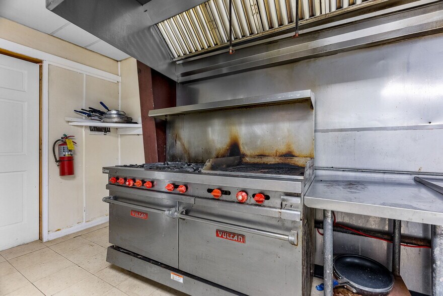 More Photos Of 3801 Happy Bend Rd, Atkins Restaurant For Sale