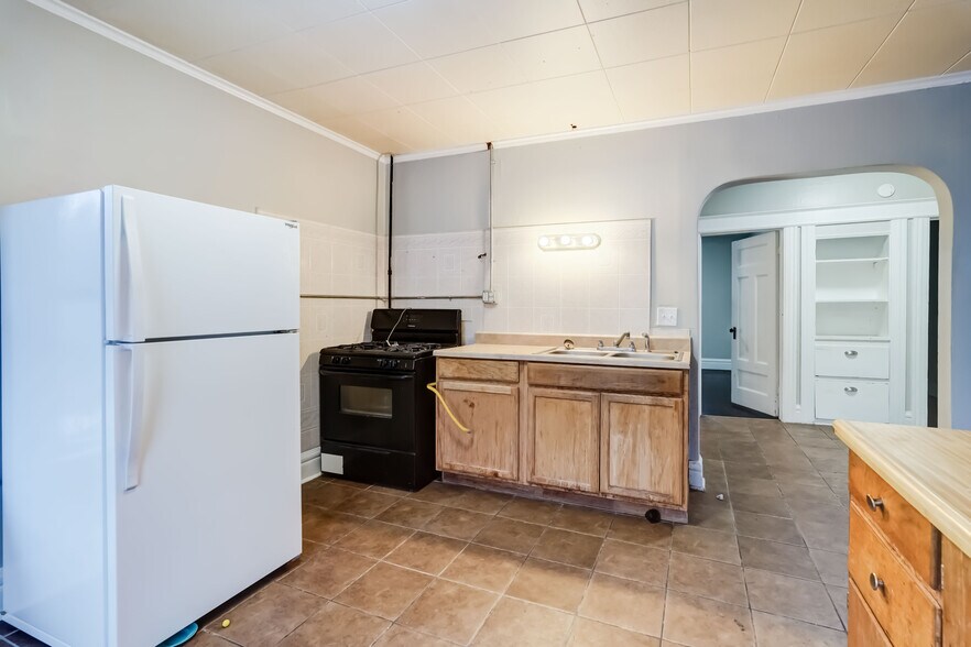 More Photos Of 1132 Monroe Ave, Rochester Freestanding For Sale