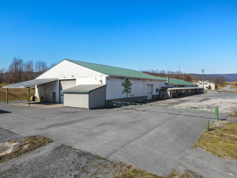 More Photos Of 12258 Buchanan Trl W, Mercersburg Flex For Lease