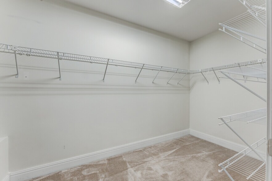 More Photos Of 999 W Run Rd, Morgantown Apartments For Sale