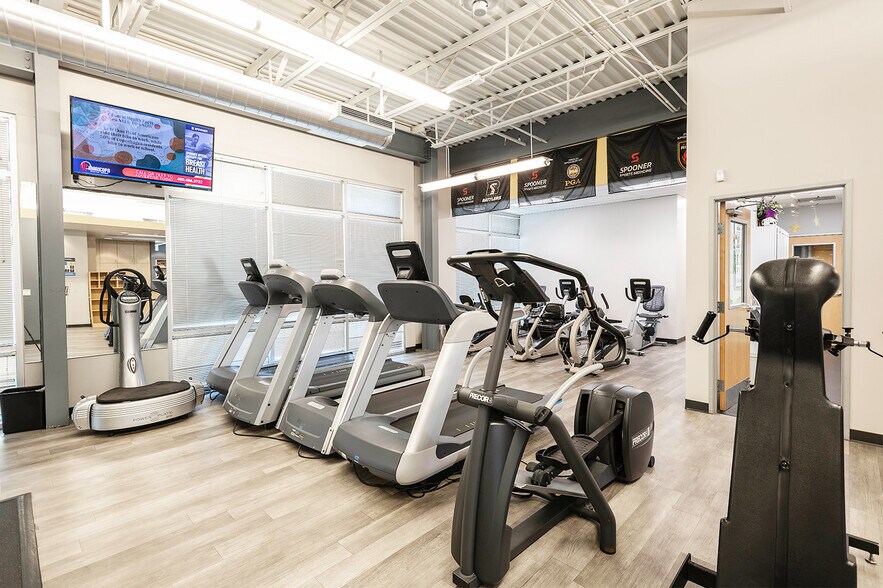 More Photos Of 9097 E Desert Cove Dr, Scottsdale Medical For Lease