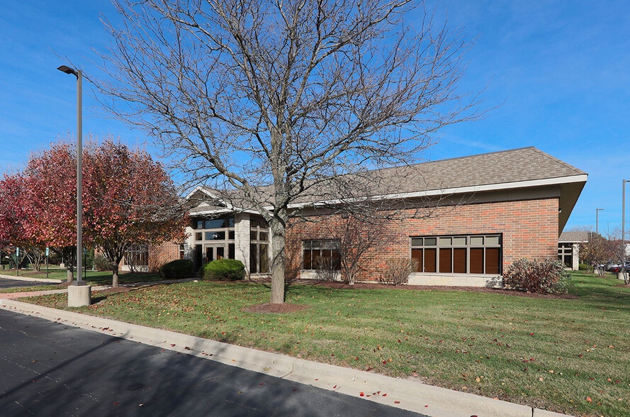 Primary Photo Of 1776 Legacy Cir, Naperville Medical For Lease