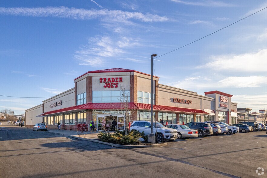 More Photos Of 2385 Richmond Ave, Staten Island Freestanding For Lease
