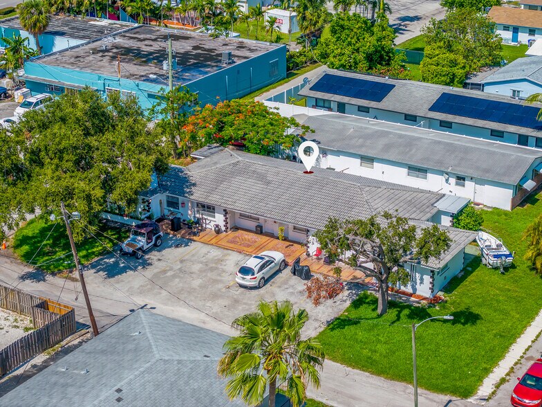 More Photos Of 213 SE Park St, Dania Apartments For Sale