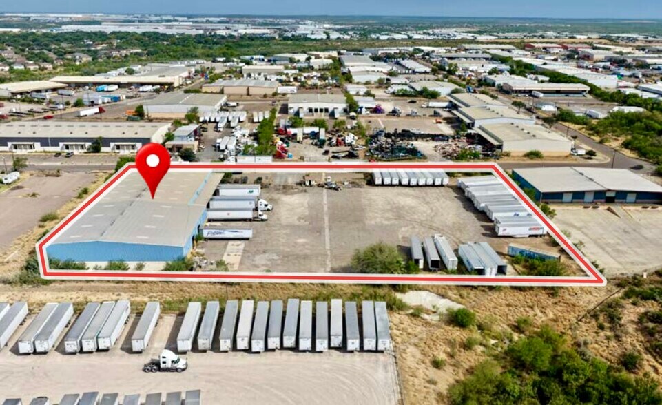 More Photos Of 705 Enterprise St, Laredo Distribution For Sale