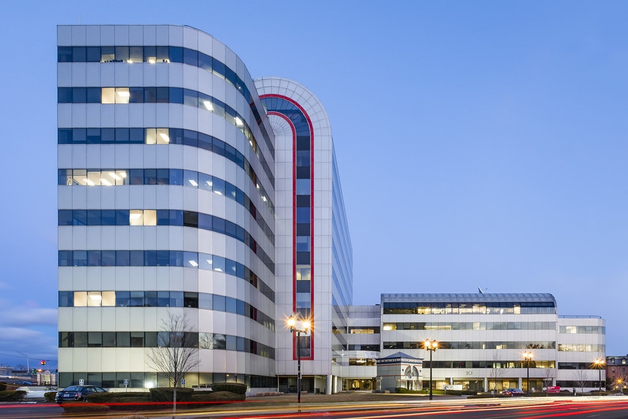 More Photos Of 10 Columbus Blvd, Hartford Office For Lease