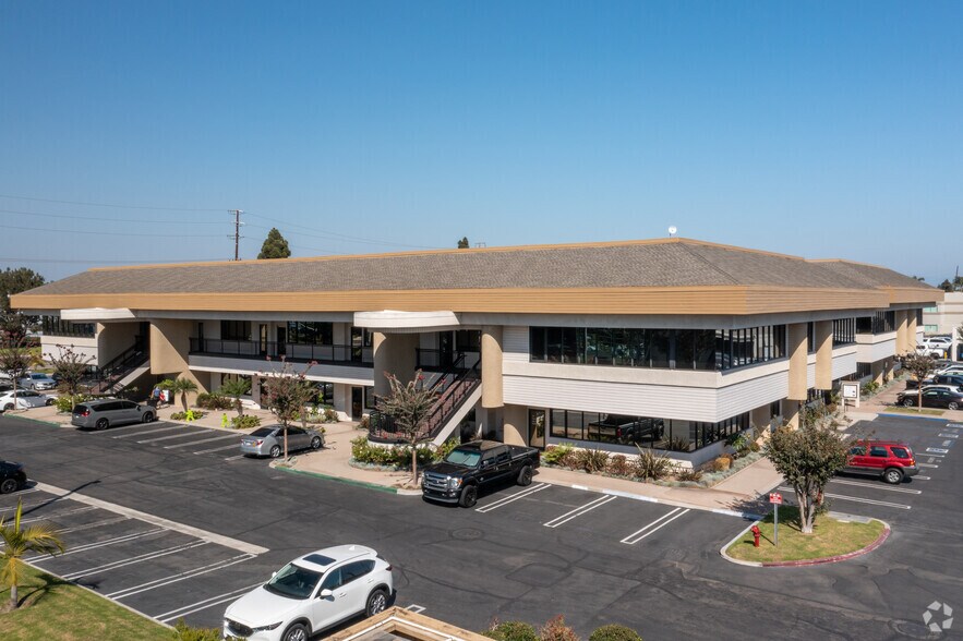 More Photos Of 5762 Bolsa Ave, Huntington Beach Unknown For Lease