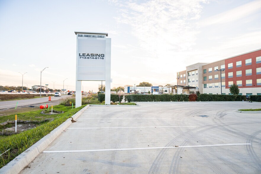 More Photos Of 3501 Forest Hill Cir, Forest Hill General Retail For Sale