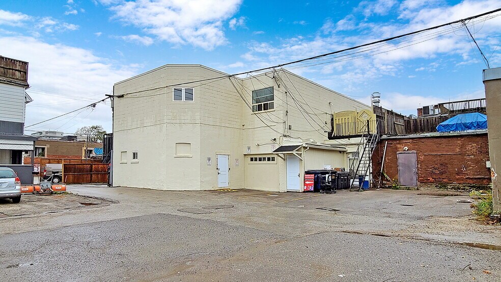 More Photos Of 715-717 Queen St E, Toronto Storefront Retail Office For Lease