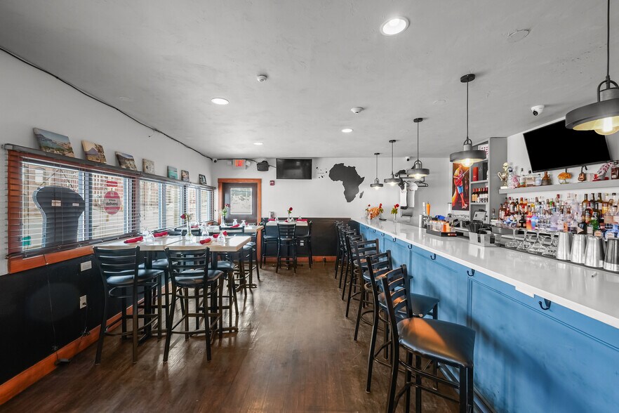 More Photos Of 1091 Main St, Pawtucket Restaurant For Sale