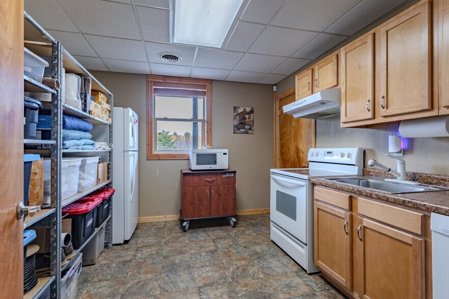 More Photos Of 4243 Back Country Ln, Harshaw Warehouse For Sale