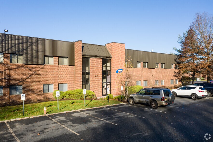 40 Ramland Rd, Orangeburg, NY 10962 Office For Lease