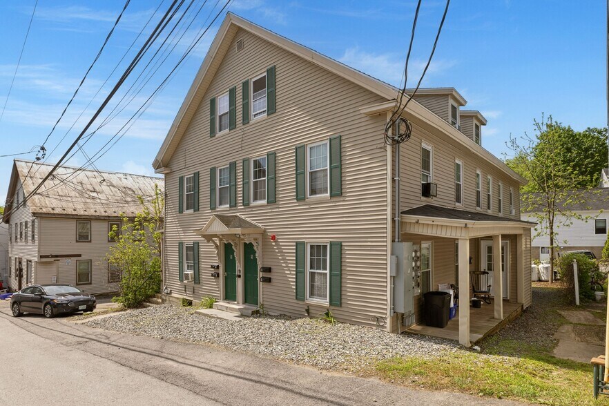 Primary Photo Of 9 Central St, Newmarket Apartments For Sale