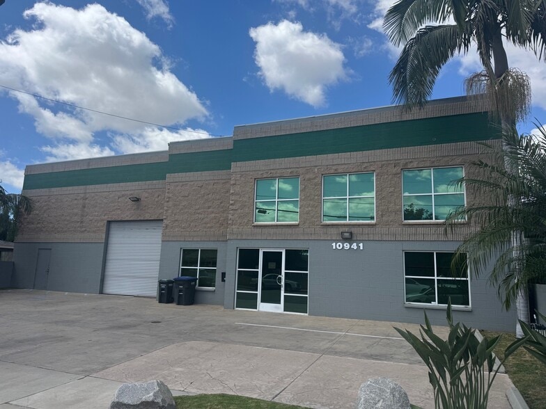 Primary Photo Of 10941 Chestnut Ave, Stanton Light Manufacturing For Lease