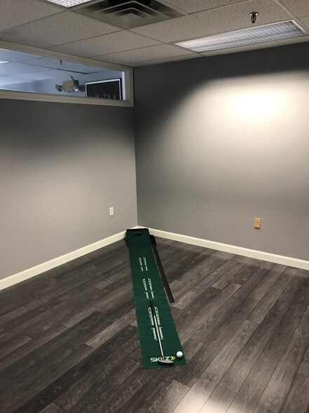 More Photos Of 152 Lynnway, Lynn Office For Sale