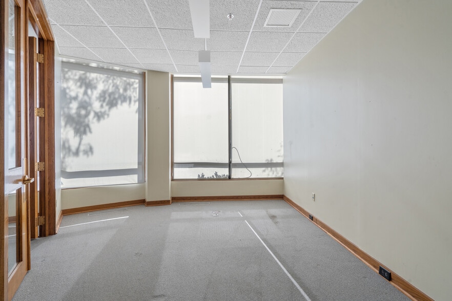 More Photos Of 344 W Genesee St, Syracuse Loft Creative Space For Lease