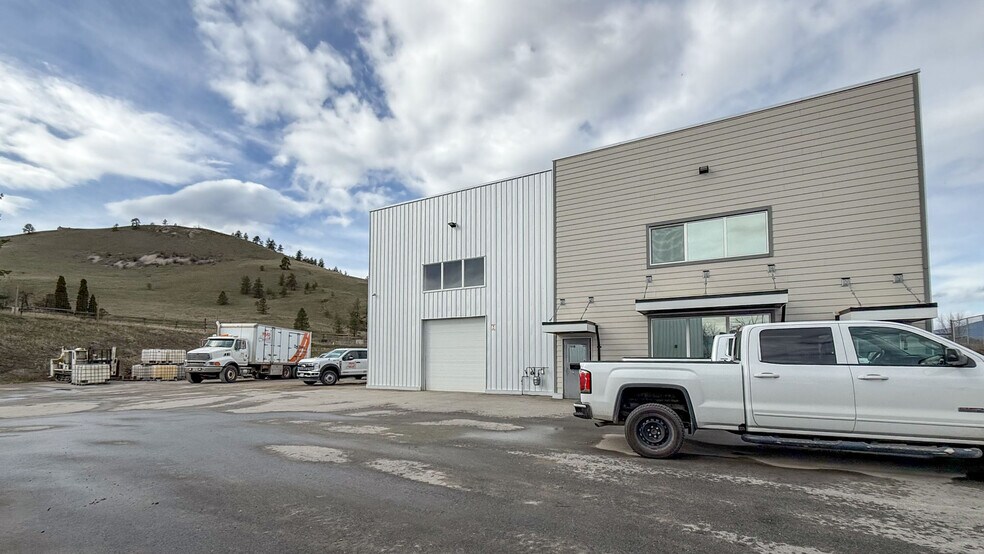More Photos Of 2842-2848 Fenwick Rd, Kelowna Industrial For Sale