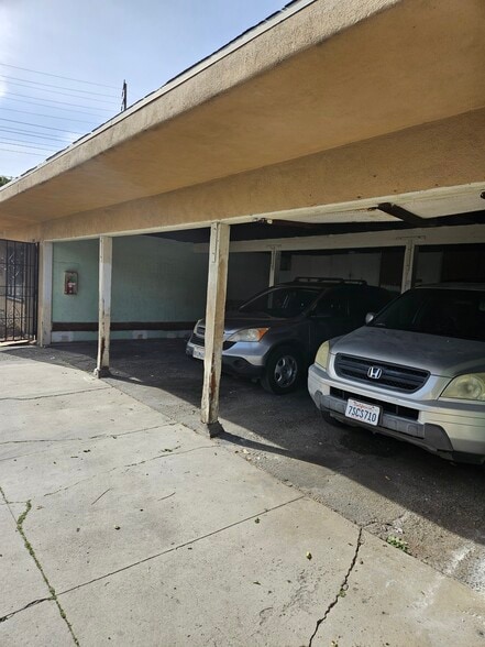 More Photos Of 3247 Fletcher Dr, Los Angeles Apartments For Sale