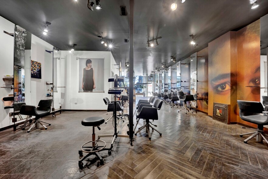 More Photos Of 2119 N Damen Ave, Chicago Storefront Retail Residential For Sale