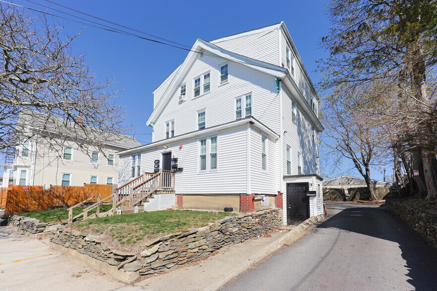 More Photos Of 25 Jillson St, Providence Apartments For Sale