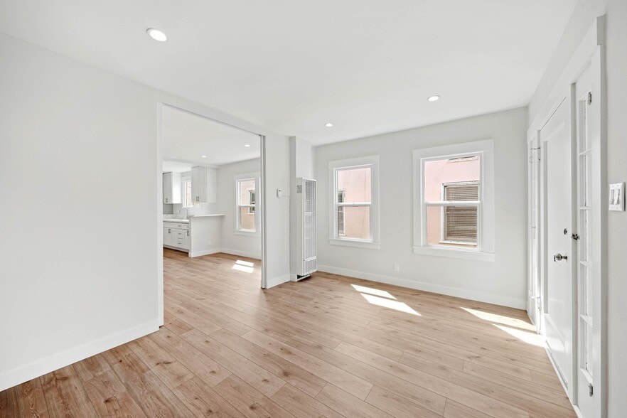 More Photos Of 522-532 Idaho Ave, Santa Monica Apartments For Sale