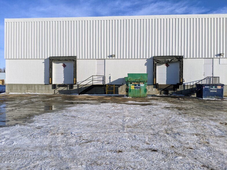 More Photos Of 16630-16678 114th Ave, Edmonton Warehouse For Lease