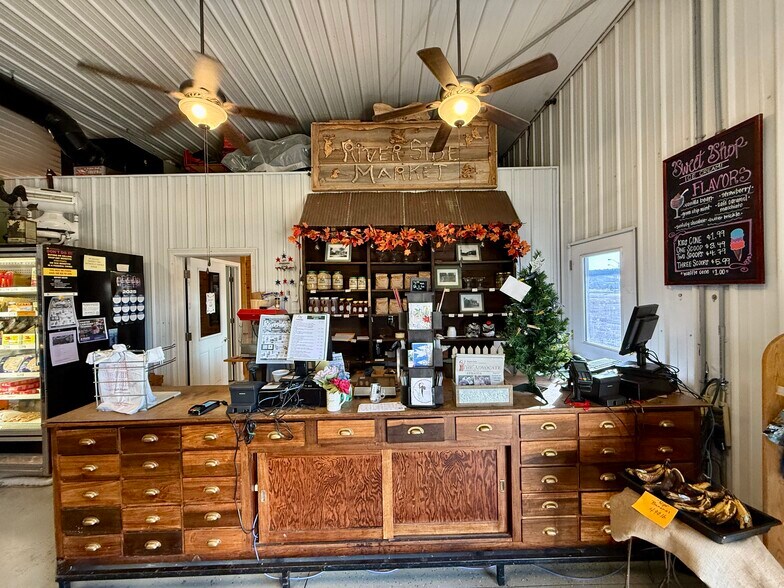 More Photos Of 203 W 5th St, Blue Rapids Service For Sale