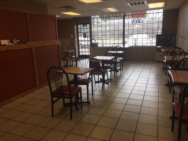 More Photos Of 4508-4514 Millbranch Rd, Memphis Convenience Store For Sale