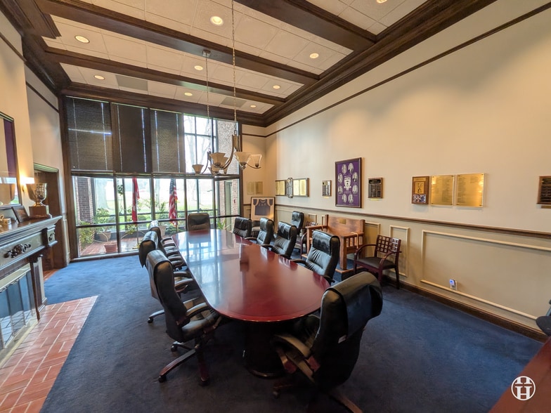More Photos Of 8701 Founders Rd, Indianapolis Office For Sale