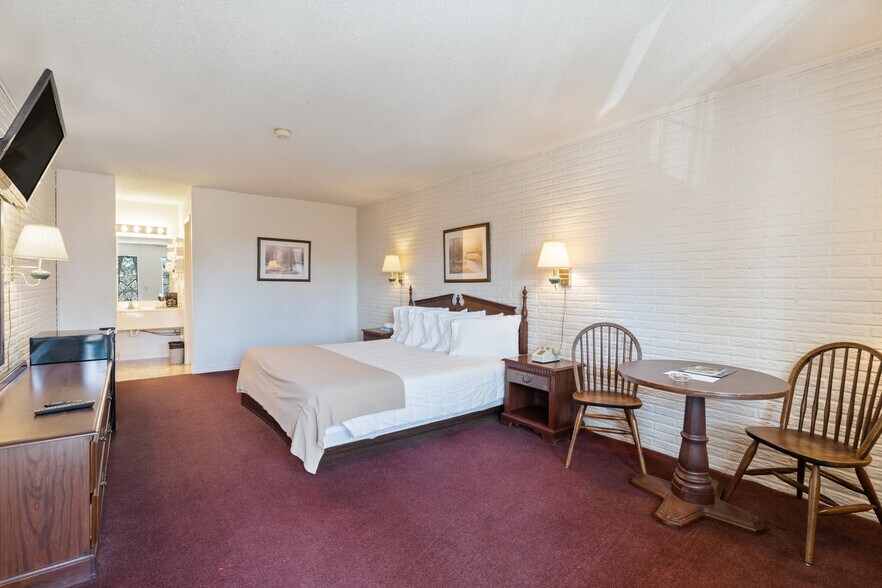 More Photos Of , Eureka Springs Unknown For Sale