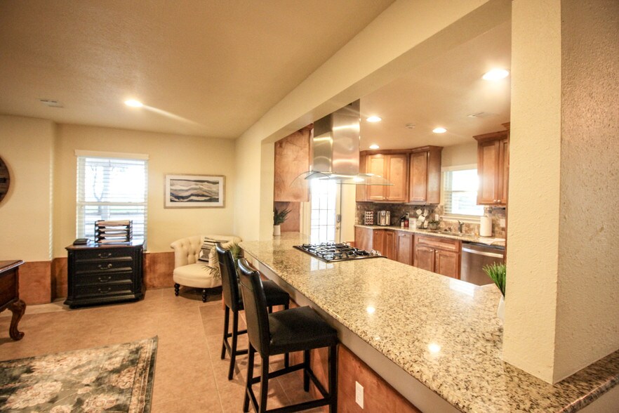 More Photos Of 16607 Mueschke Rd, Cypress Office Residential For Sale