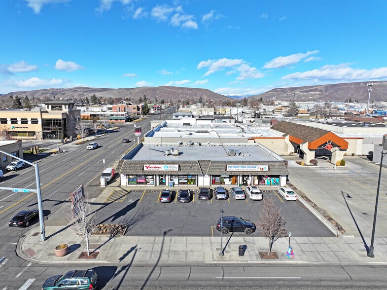 More Photos Of 421-423 W Yakima Ave, Yakima Freestanding For Sale